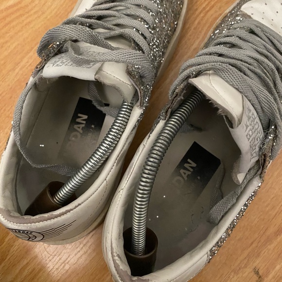 Golden Goose Silver Glitter Stardan Sneakers - Picture 5 of 6